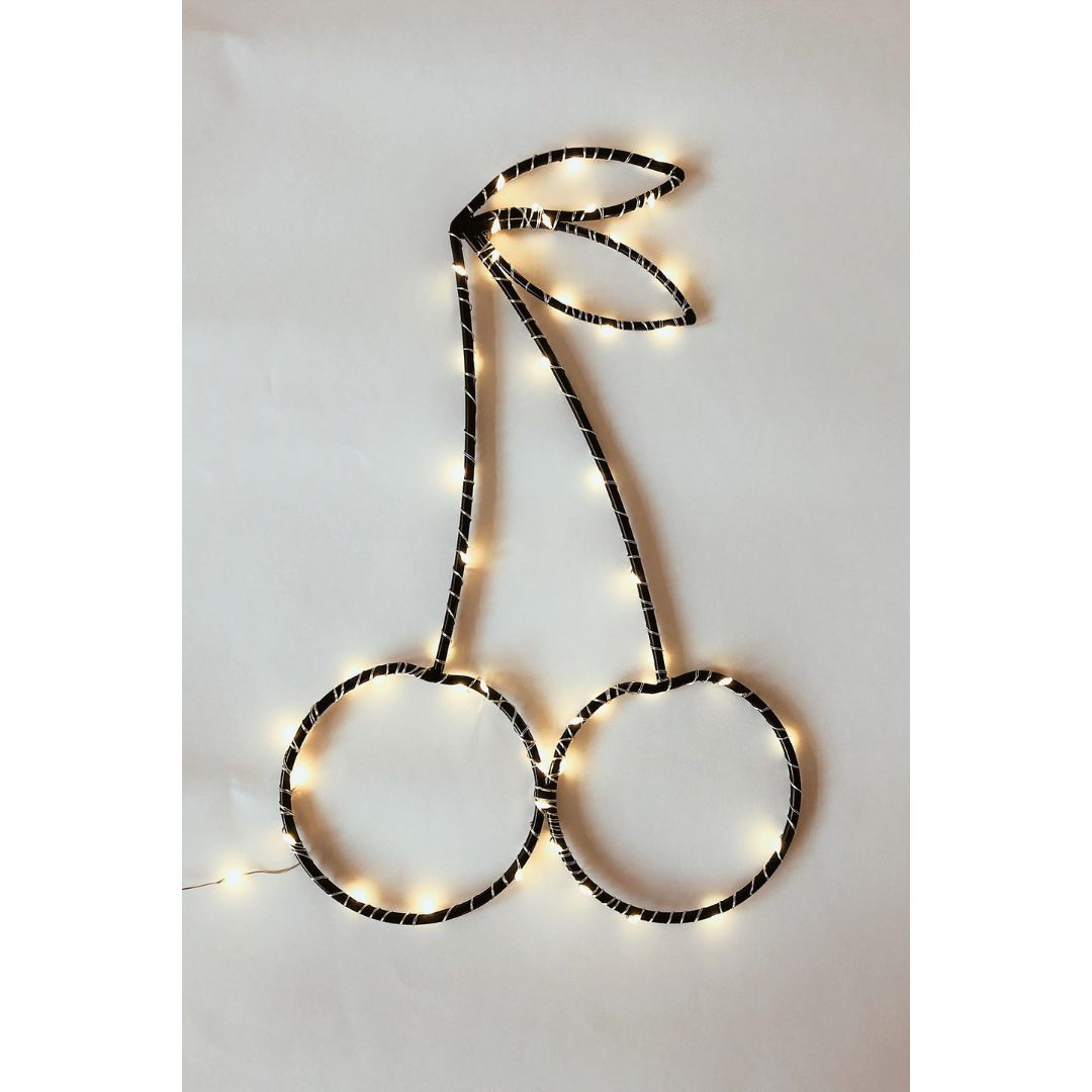 Draadlamp met kersenvorm