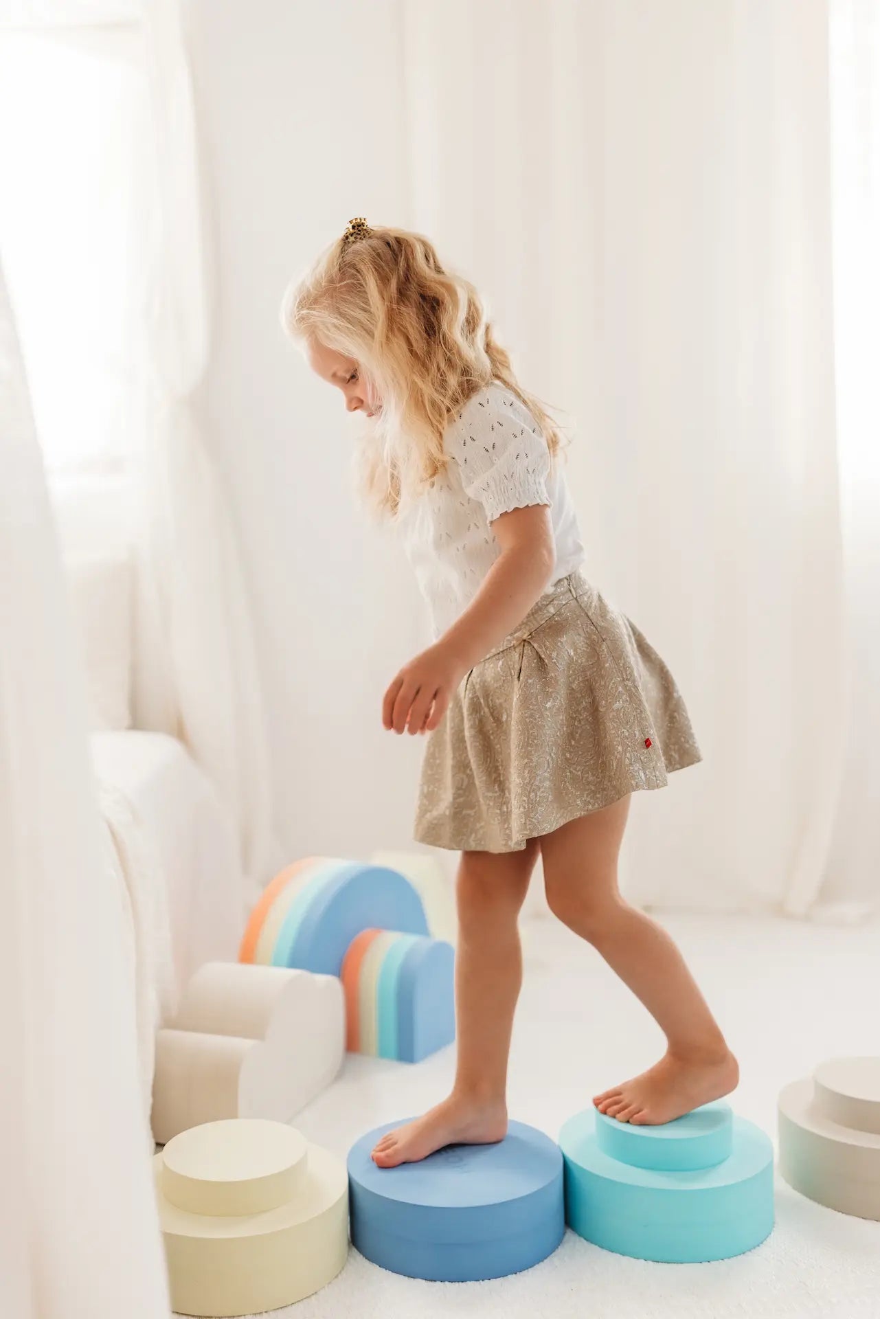 Moes rainbow chair stapelstenen