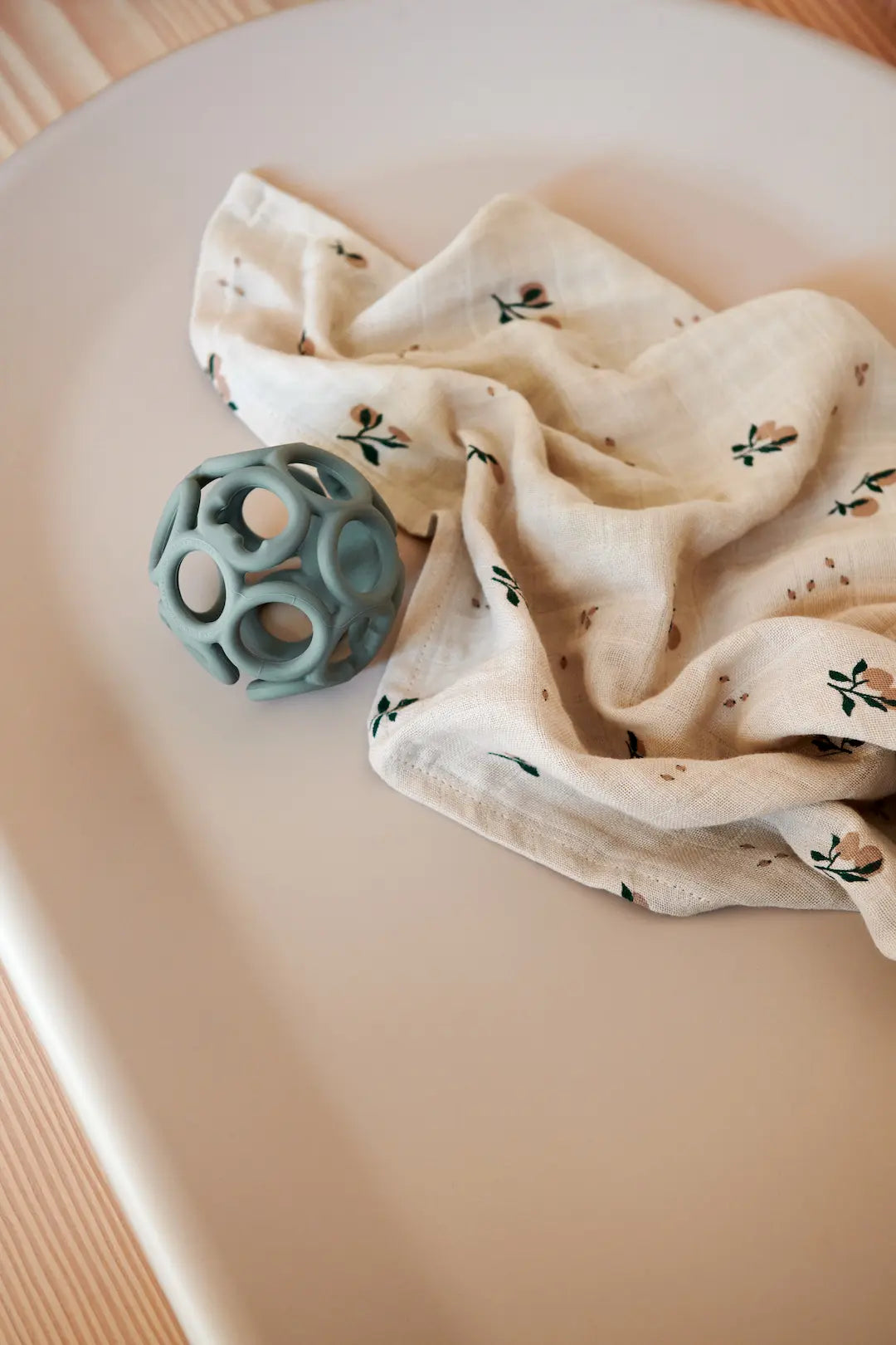 Liewood baby teether bijtring voor newborn bal