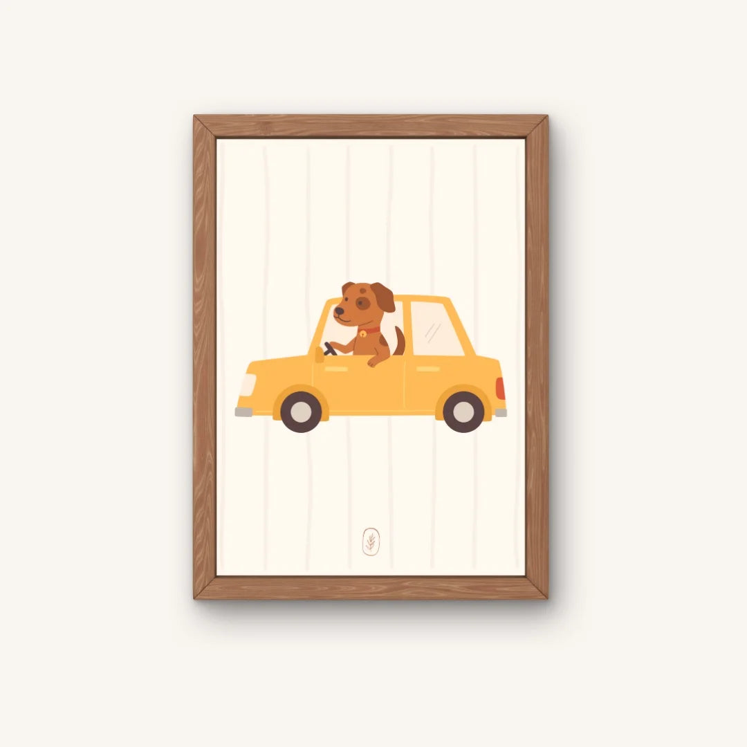 Grappige poster met illustratie van hond in auto. Ontworpen voor babykamer of kinderkamer.