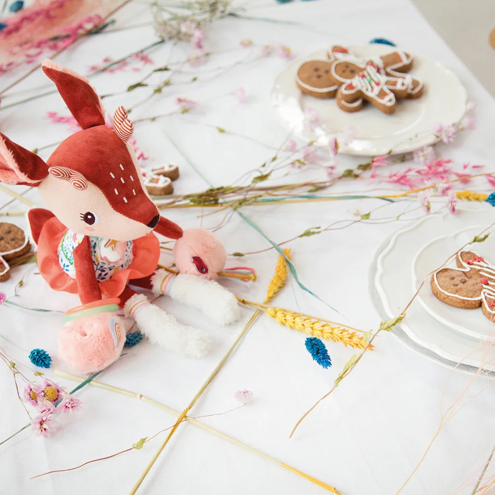 Activiteitenknuffel - activiteiten speelgoed voor baby’s van het merk Lilliputiens.