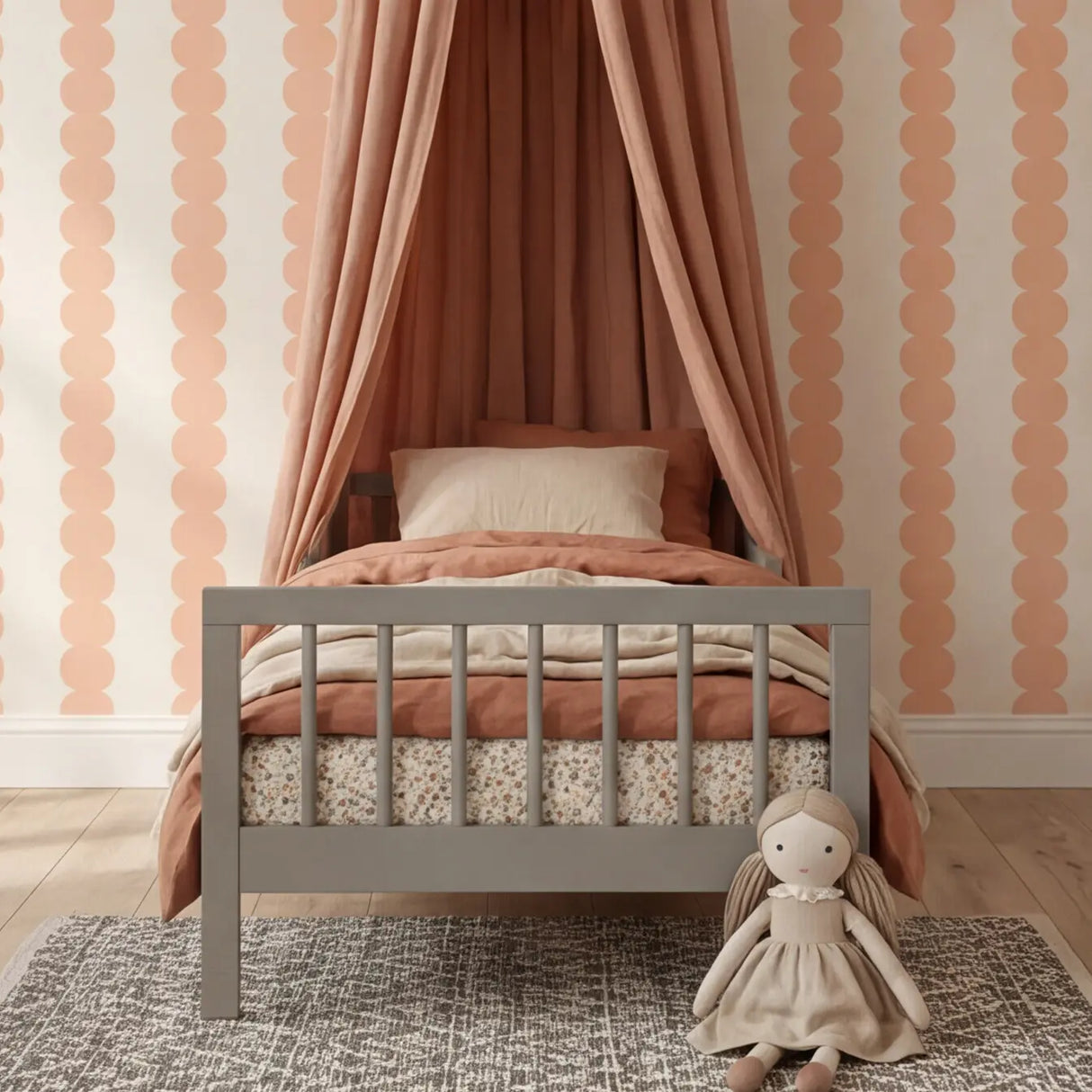Retro behang strepen / blobs - bollen voor een stoere meisjeskamer of babykamer