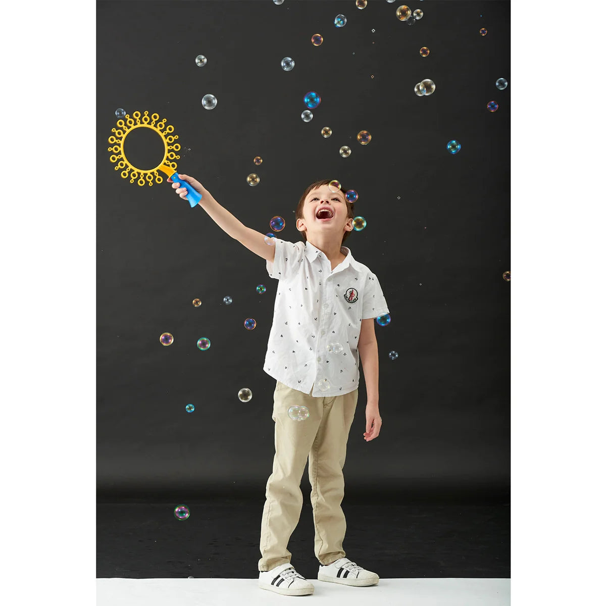 Bellenblaas speelgoed voor kinderen van het merk Uncle Bubble. Van grote bellen tot heel veel mini belletjes.