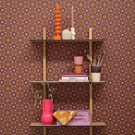 Bibelotte kinderkamer behang met retro blaadjes print paars