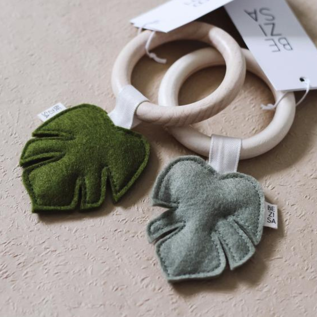 Houten bijtring van Bezisa