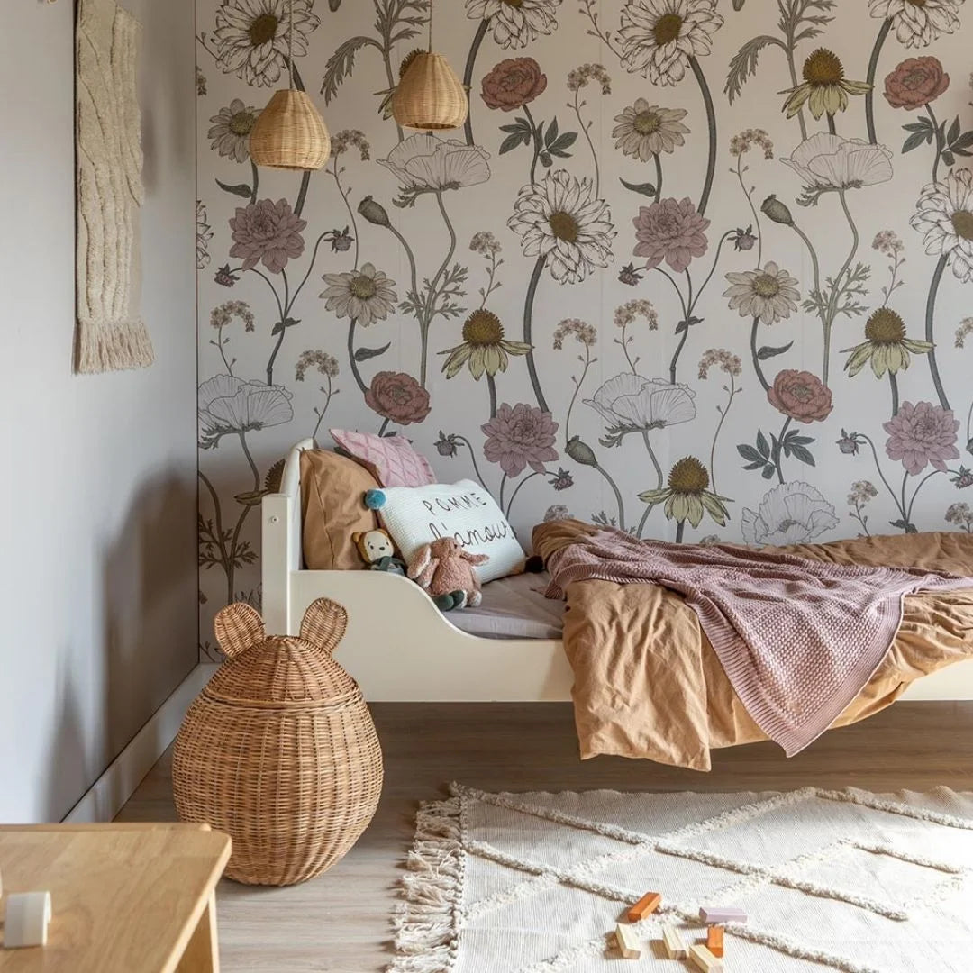 Bloemenbehang voor een babykamer of meisjeskamer