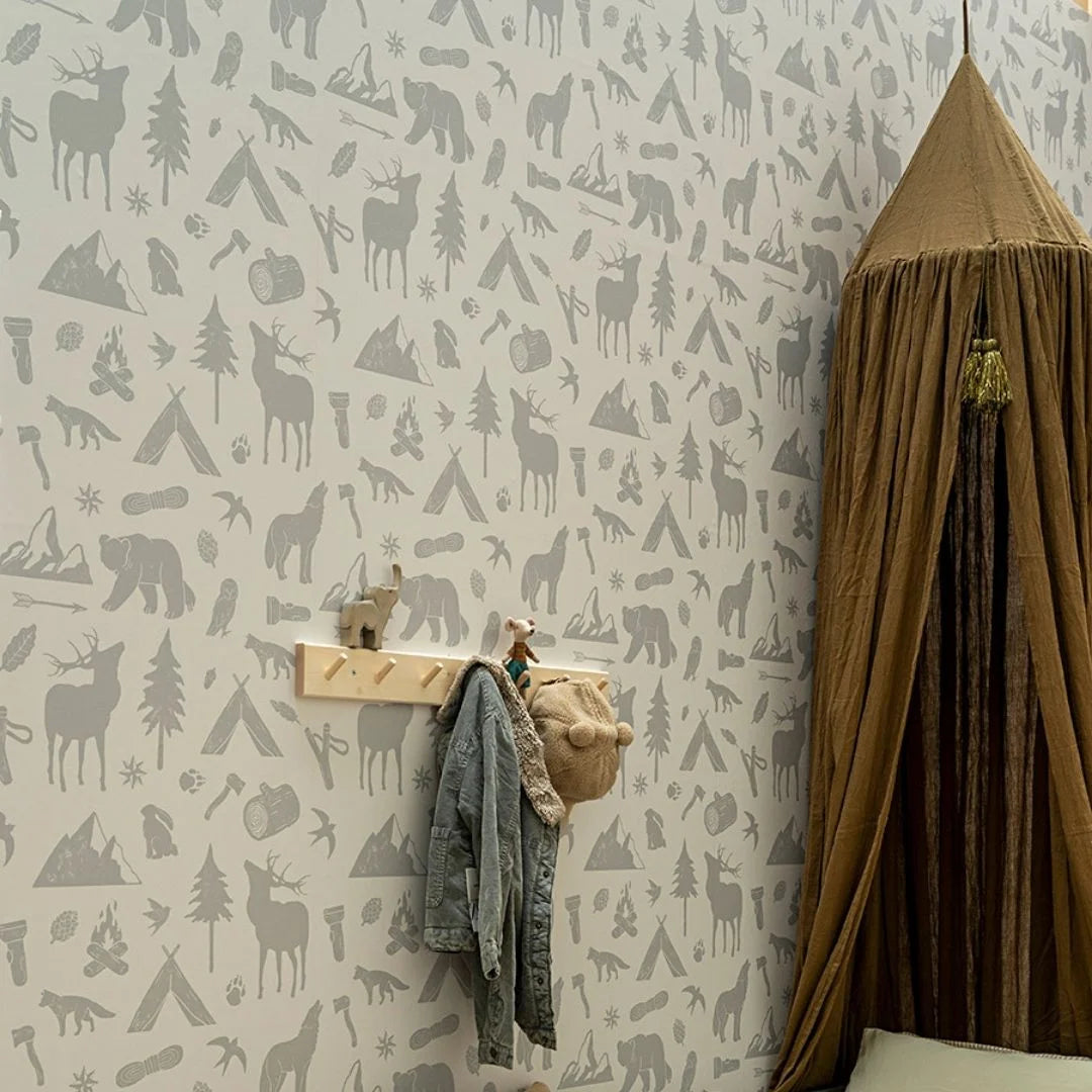 Behang in forest thema met dieren van Little Amour