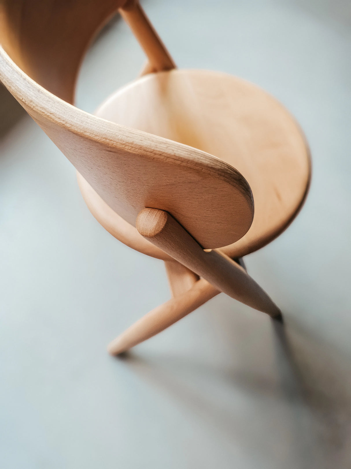 Kindertafel - montessori speeltafel - bureau met stoeltje van hout kinderkamer