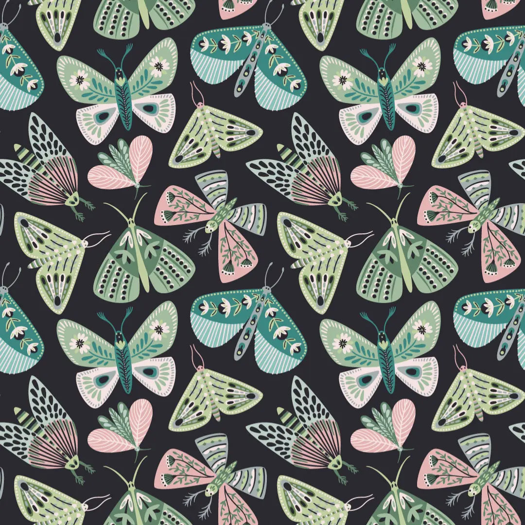 Kindenkamer behang met nachtvlinders