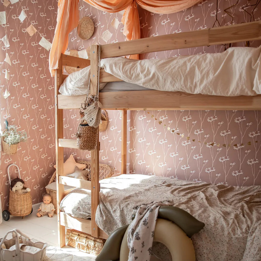 behang met kamille bloemen voor meisjeskamers en babykamers