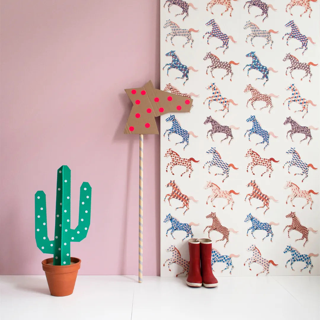 Behang met paardenprint voor paardenliefhebbers.