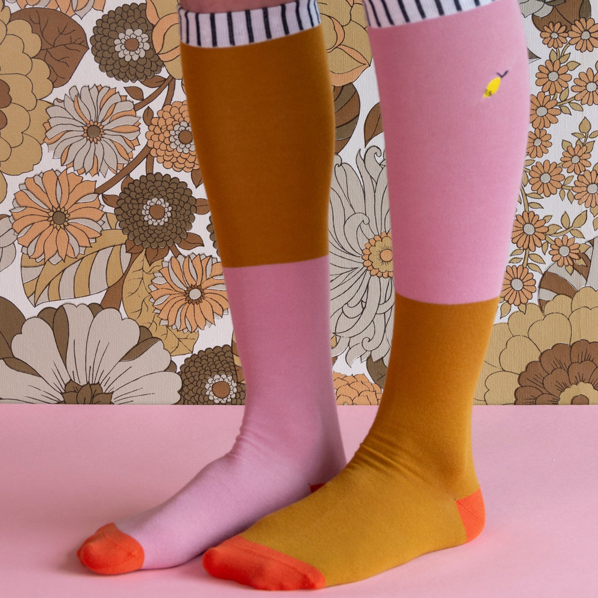 Kinder kniekous roze-mosterd van Sticky Lemon