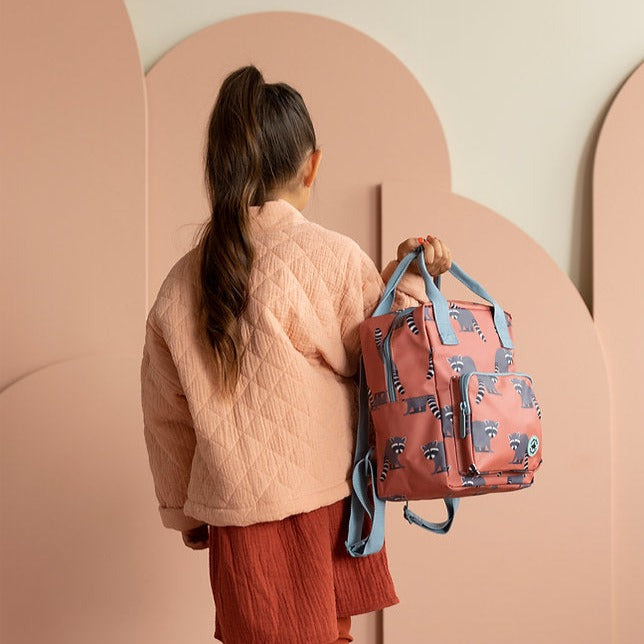 Studio-Ditte-kinder-rugzak-wasbeer-roest-rood