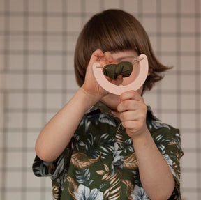 Houten katapult speelgoed van het merk Babai