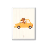 Grappige poster met illustratie van hond in auto. Ontworpen voor babykamer of kinderkamer.