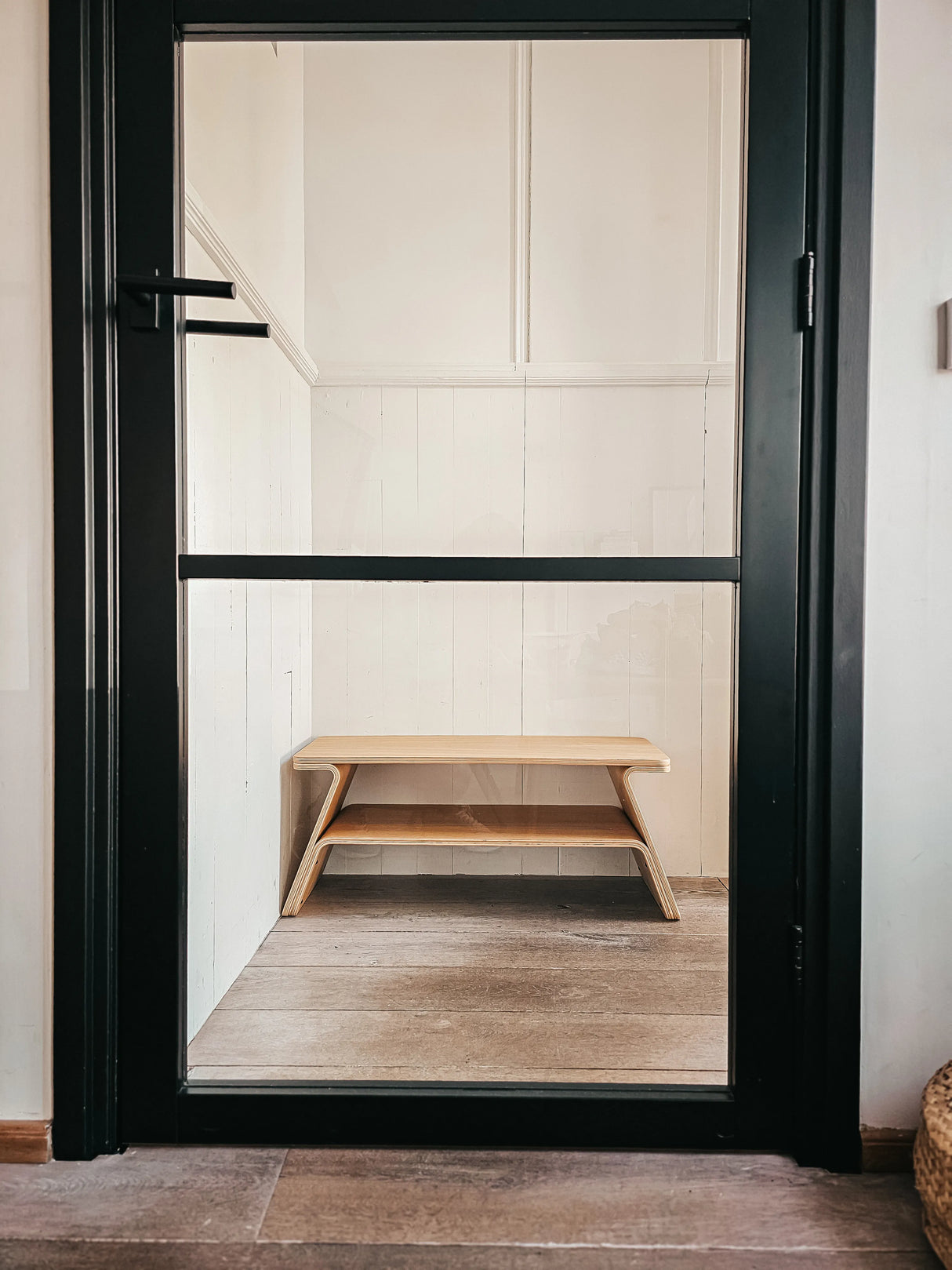 Houten kinderbankje