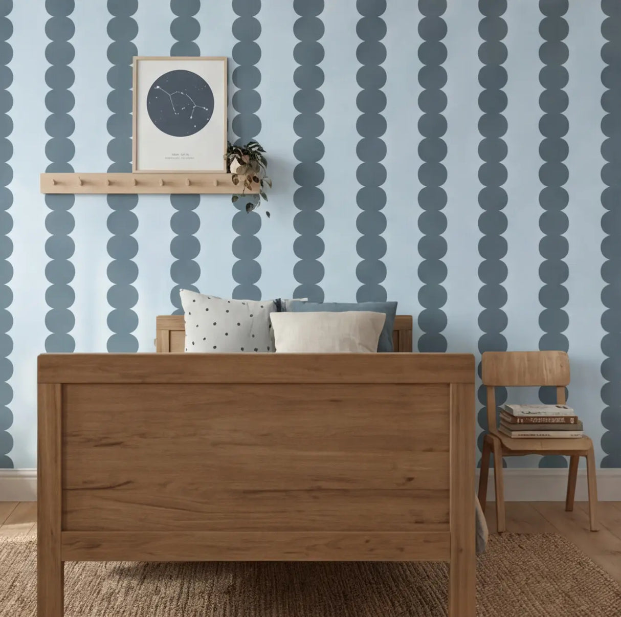 Retro behang in blauw met strepen / blobs - bollen voor een stoere jongenskamer of babykamer