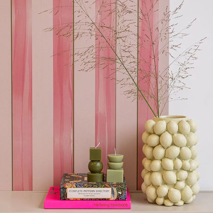 Bibelotte kinderkamer behang met strepen meisjes roze