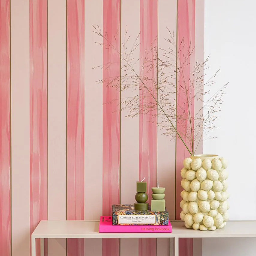 Bibelotte kinderkamer behang met strepen meisjes roze