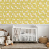 Geel bloemenbehang voor kinderkamers en babykamers.