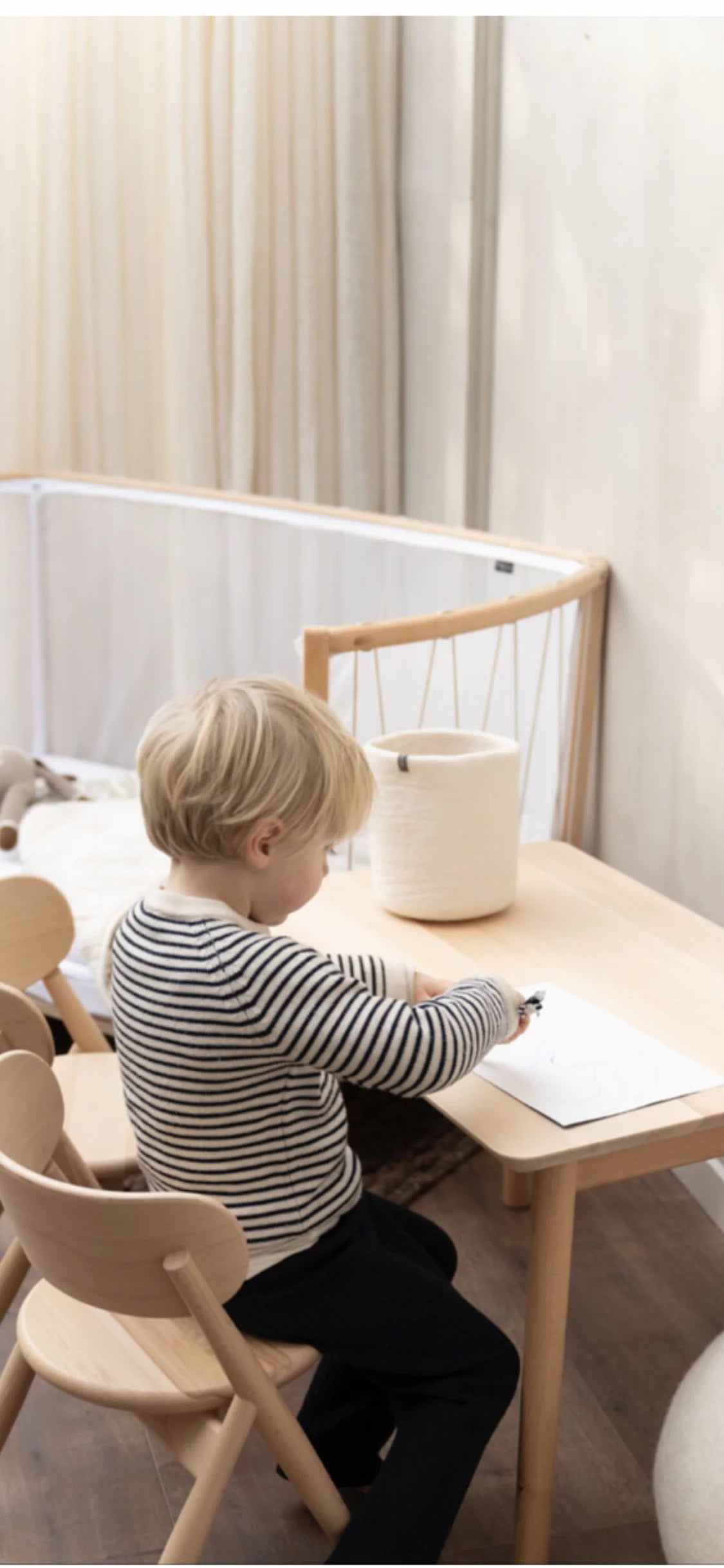 Houten kinderstoel