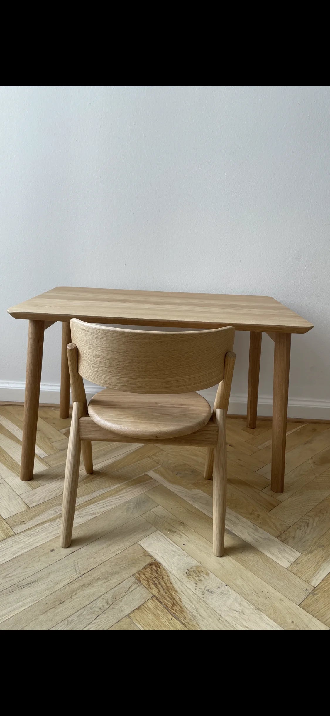 Kindertafel - montessori speeltafel - bureau met stoeltje van hout kinderkamer