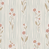 vintage meisjeskamer of babykamer behang met roze bloemen en strepen van het merk Little Amour