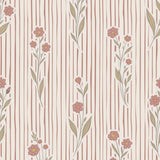 vintage meisjeskamer of babykamer behang met strepen en roze bloemen van het merk Little Amour