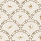 vintage meisjeskamer of babykamer behang met gouden sterren op een beige achtergrond van het merk Little Amour