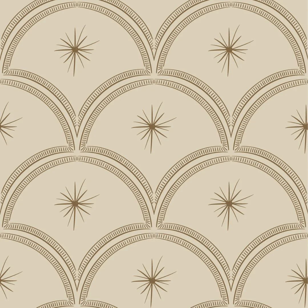 vintage beige meisjeskamer of babykamer behang met sterren van het merk Little Amour