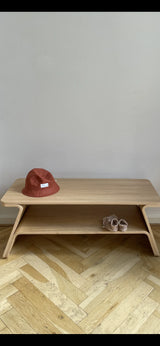 Houten kinderbankje