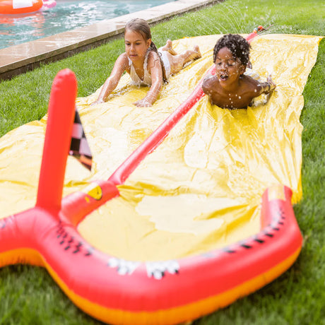 opblaasbare waterglijbaan voor 2 personen van het merk Swim Essentials