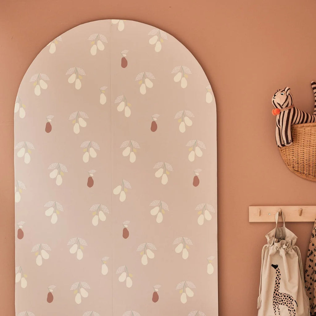 Behang voor kinderkamer of babykamer met peren