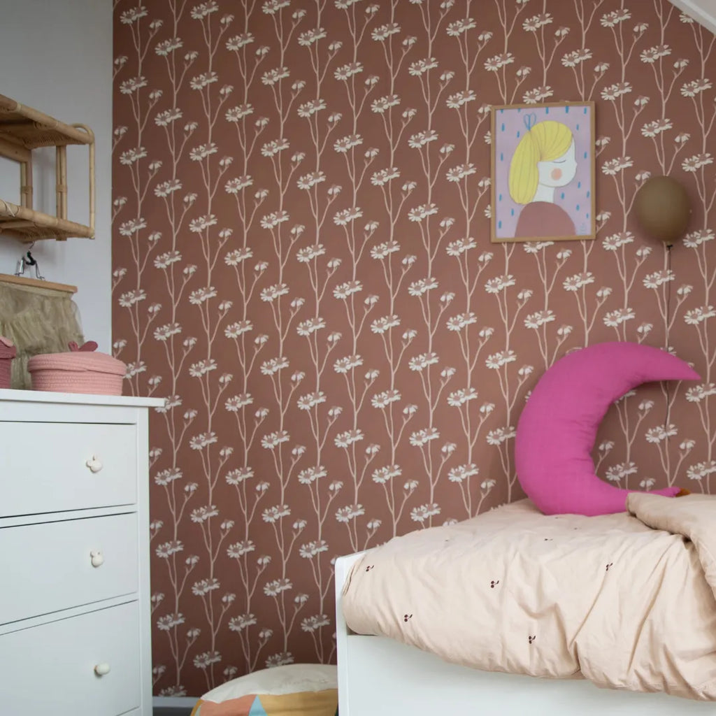 behang met kamille bloemen voor meisjeskamers en babykamers