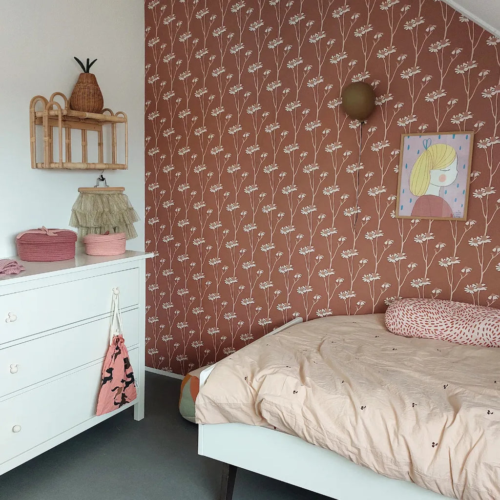 behang met kamille bloemen voor meisjeskamers en babykamers