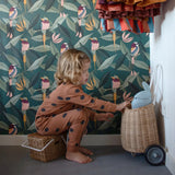 Bladeren behang met vogels voor babykamers of kinderkamers