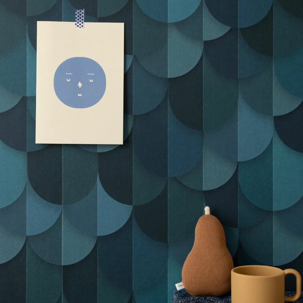 Blauw kinderkamer behang met schubben print