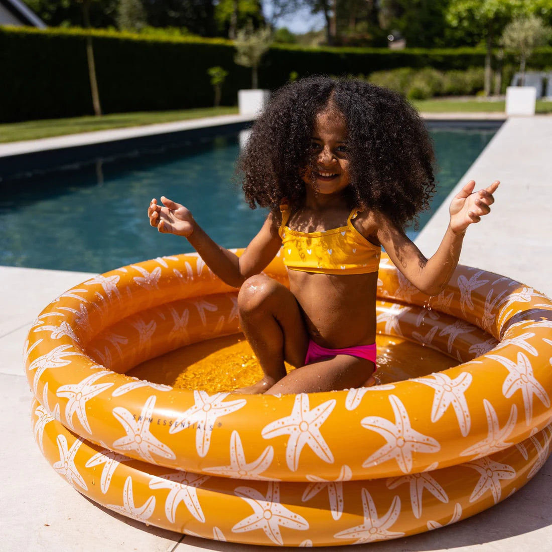 Zwembad van Swim Essentials met zeesterren