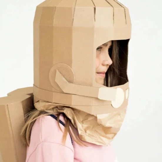 DIY kostuum astronaut van koko Cardboards